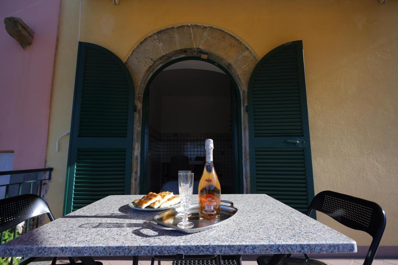 La Casa Col Portico Apartment Leivi Bagian luar foto